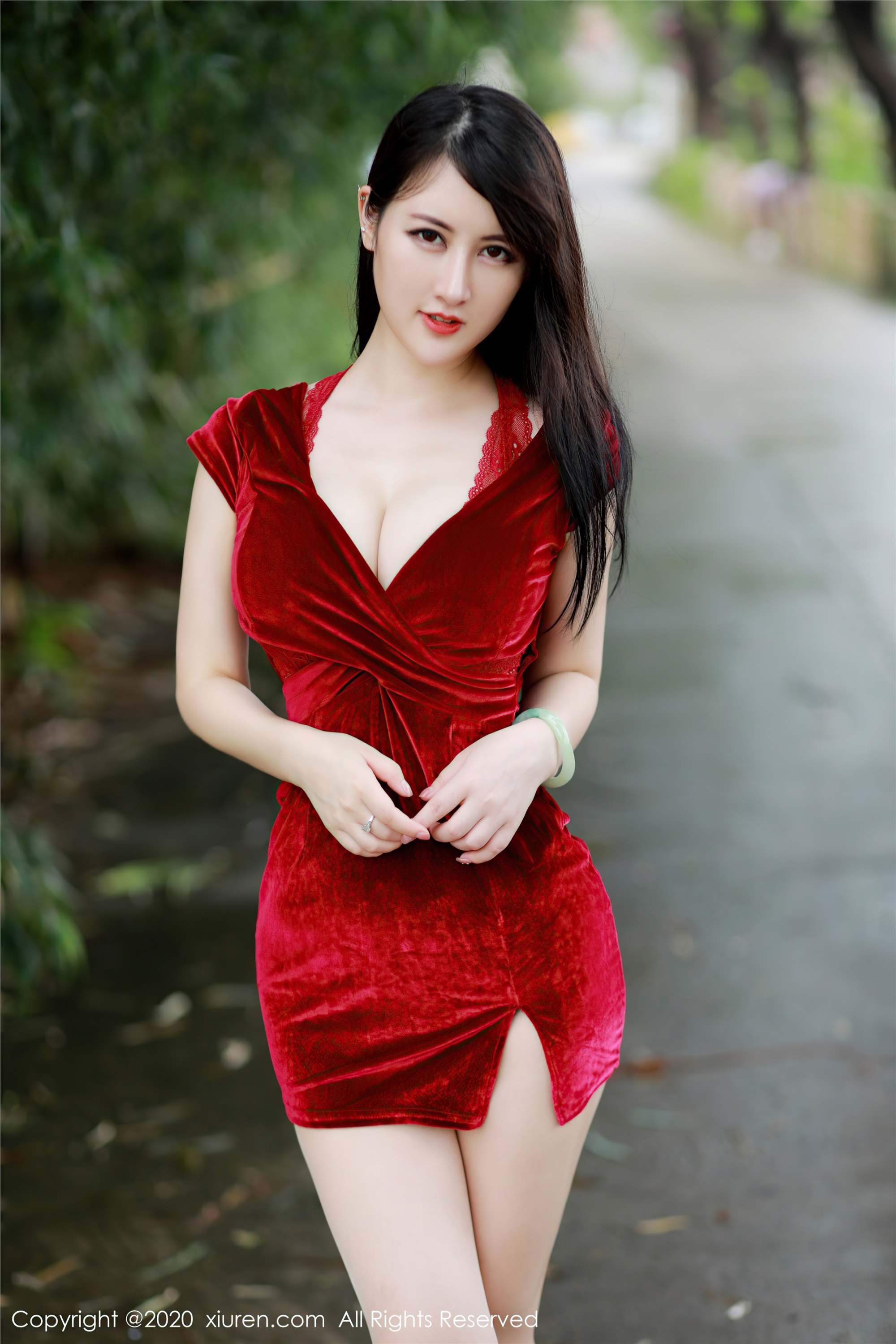 XIUREN秀人网 2020.10.20 Vol.2672 诗诗kiki